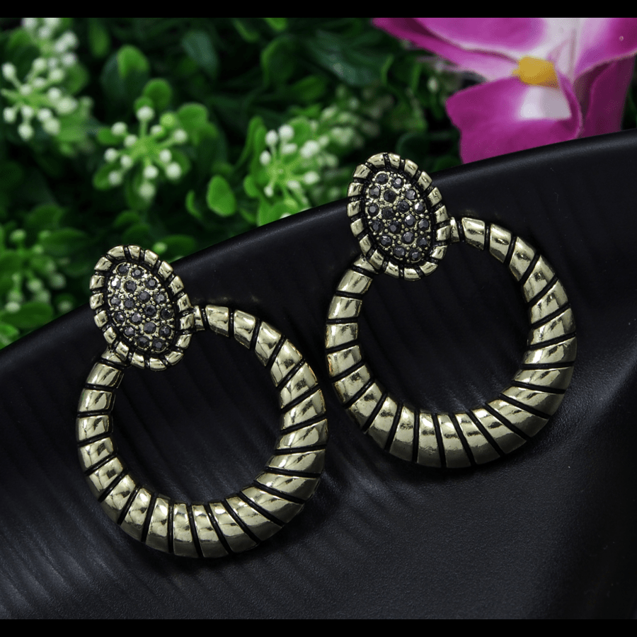 Antique Gold/Silver Plated Rustic Round Shaped Drop Earring