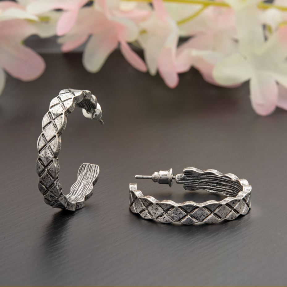 Gold / Antique Gold / Silver Plated Half Circle Shaped Fashion Hoops Earring