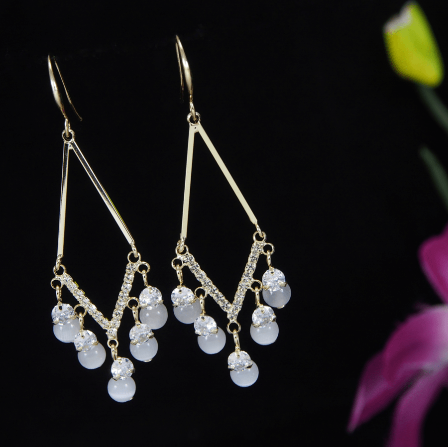 Korean Gold/Silver/Rosegold Plated Triangle Shaped CZ Pearl Earring