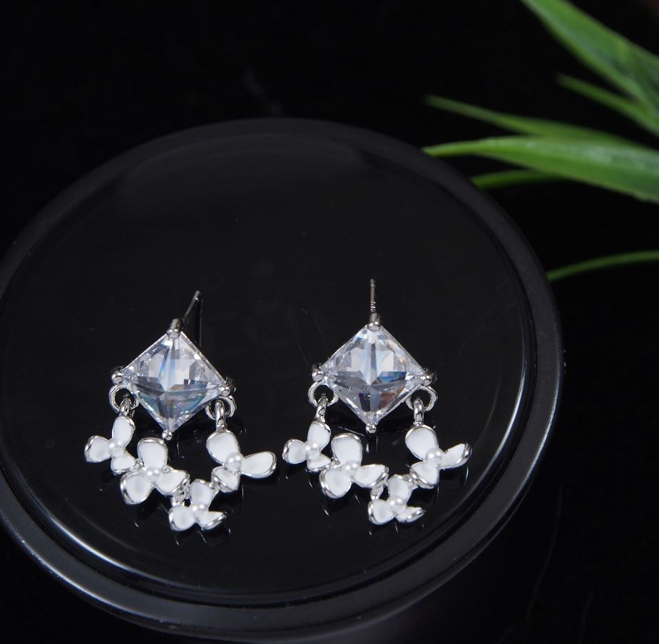 Korean Gold/Silver/Rosegold Plated Floral Design Fancy Dangle Earring